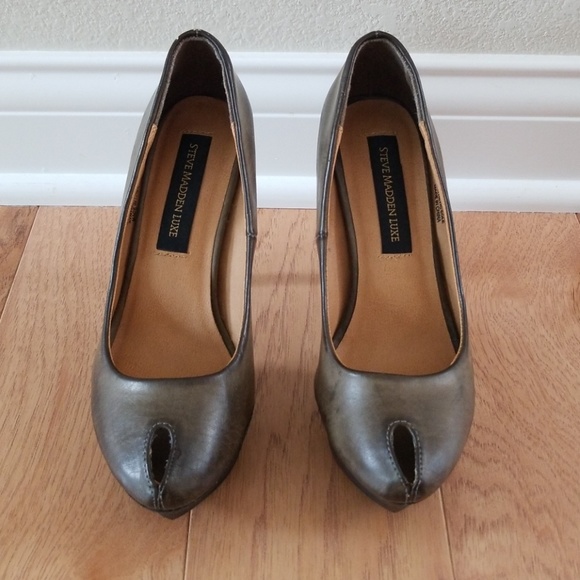 Steve Madden Shoes - Steve Madden Luxe sz 6 L. Giana Peep Toe Pumps